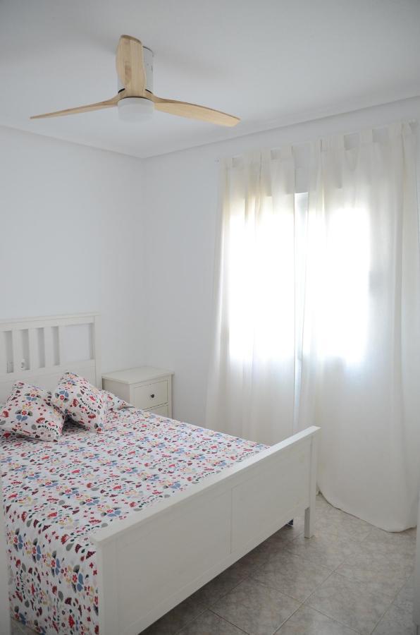 Apartamento 700 Metros De La Playa Playa Flamenca Eksteriør bilde